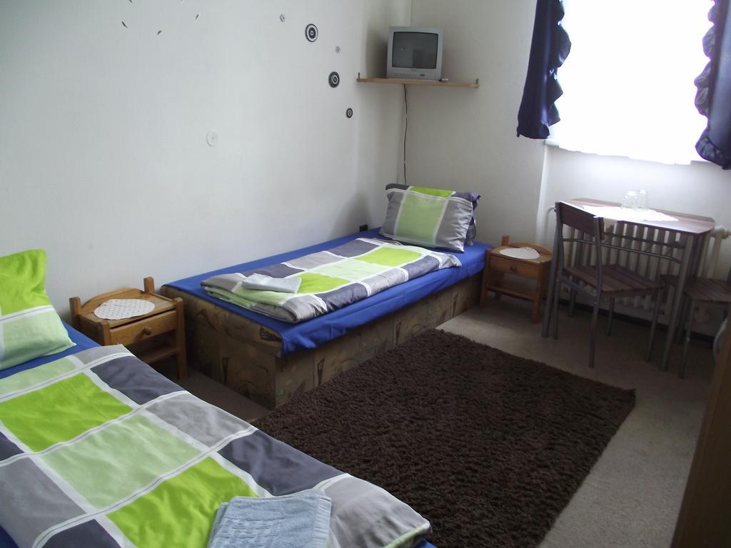 Penzión Slávia Poprad Esterno foto